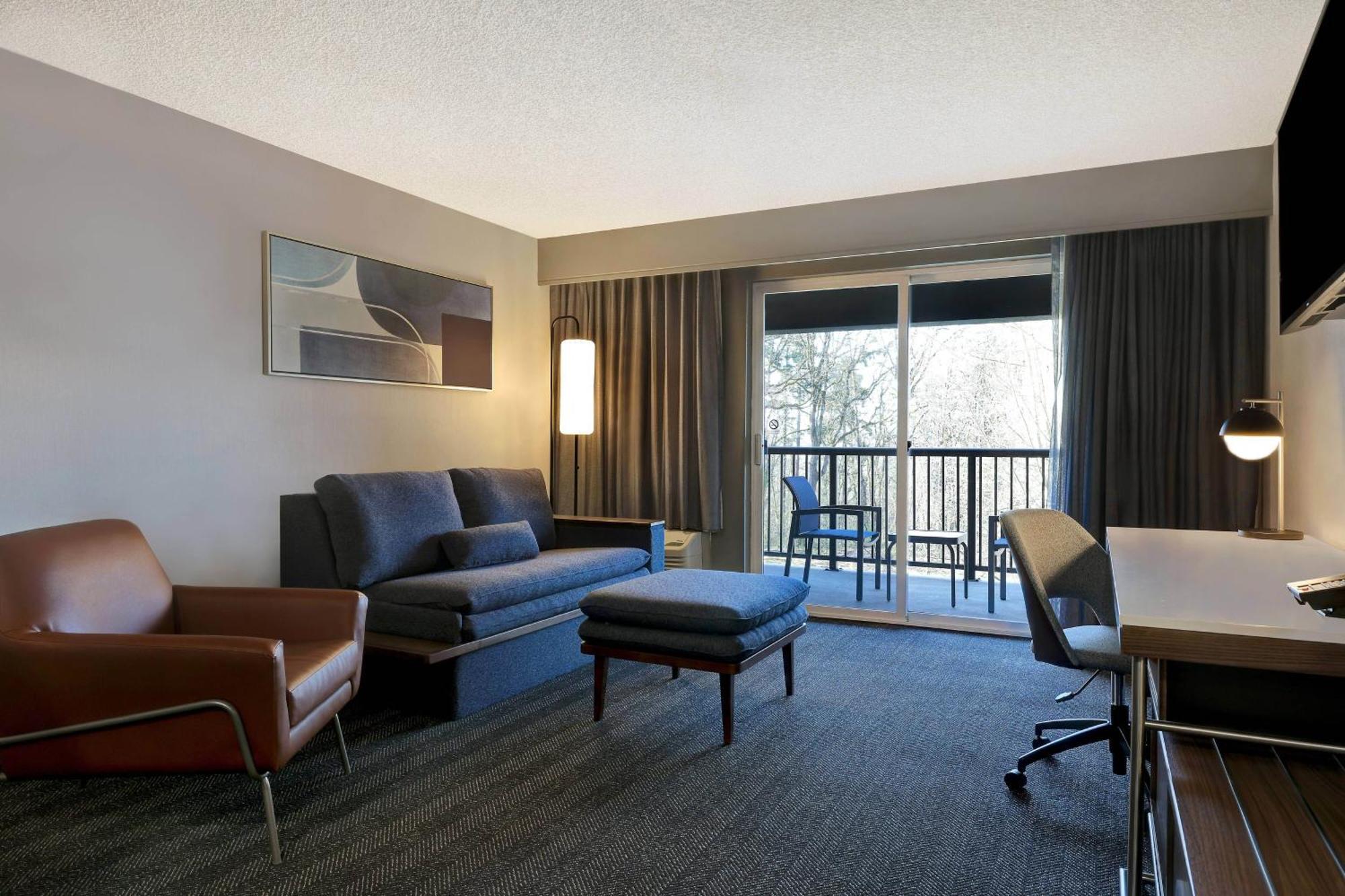 Courtyard By Marriott Portland Southeast/Clackamas Exterior foto