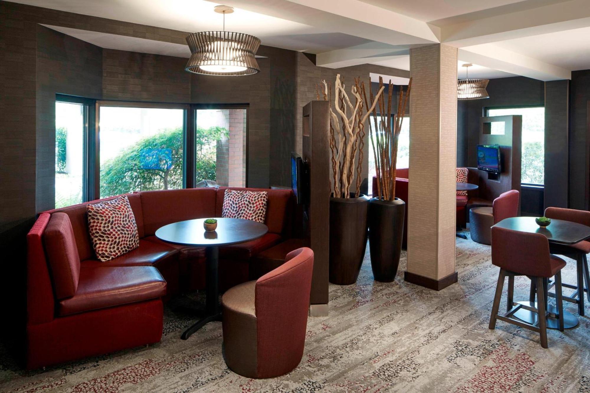 Courtyard By Marriott Portland Southeast/Clackamas Exterior foto