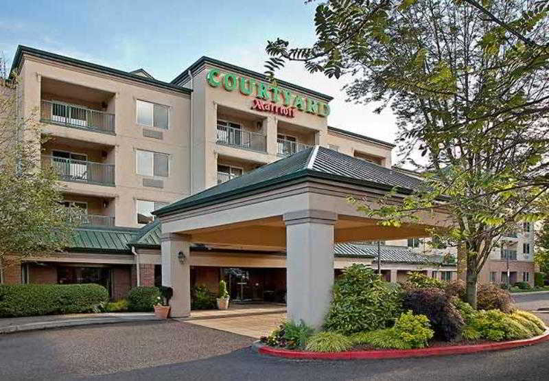 Courtyard By Marriott Portland Southeast/Clackamas Exterior foto