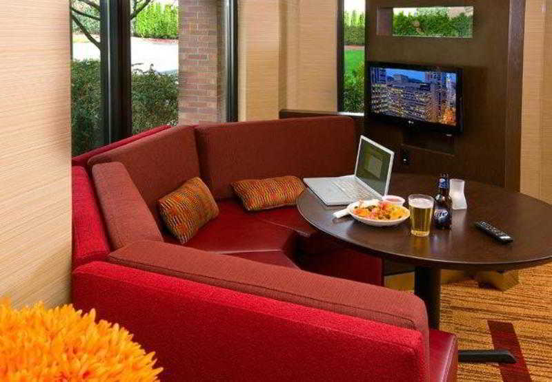 Courtyard By Marriott Portland Southeast/Clackamas Exterior foto