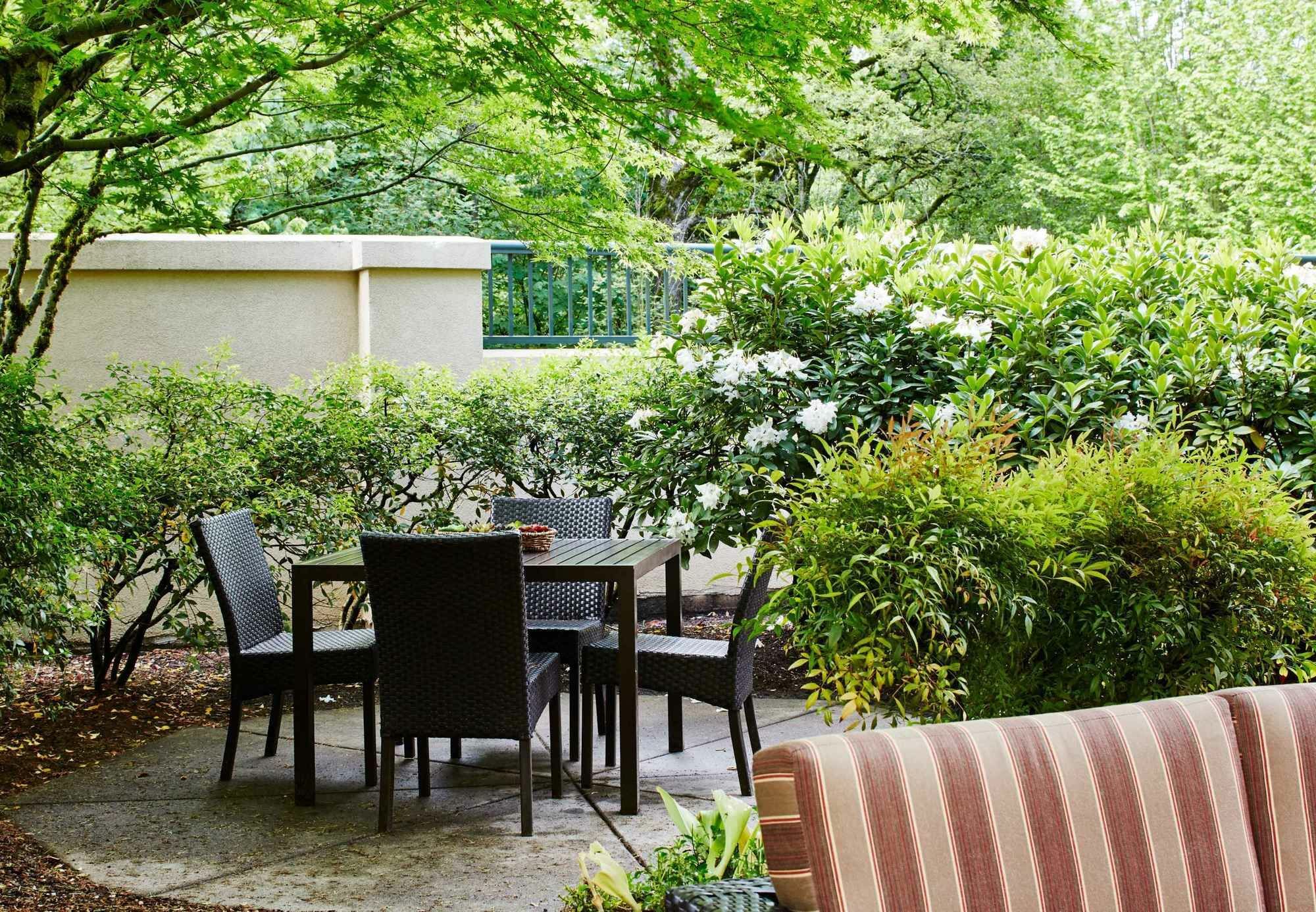 Courtyard By Marriott Portland Southeast/Clackamas Exterior foto